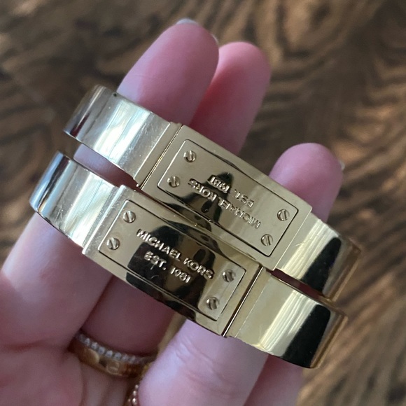 Michael Kors gold bangles in great condition - Picture 1 of 5